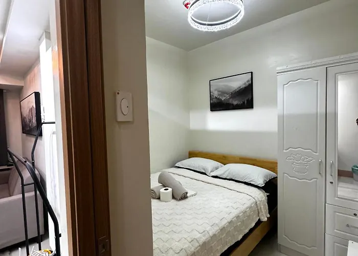 Bachelor Pad Shore 3 Residences Apartment *
